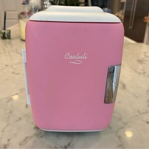 Cooluli Pink Mini Fridge, EUC, light Pink